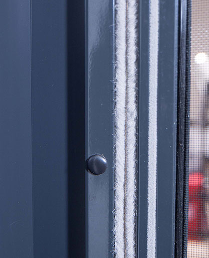 Pendeltür innenliegende Bürstendichtung