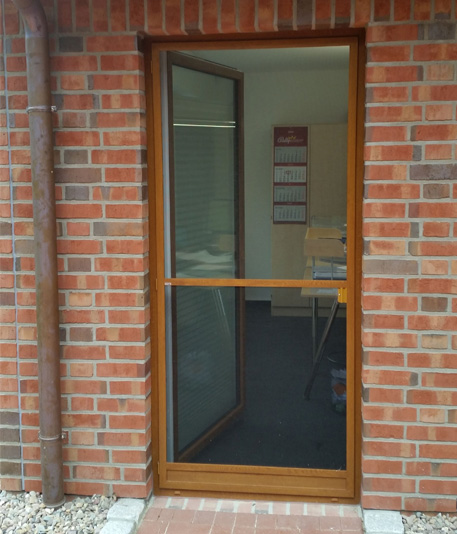 Insektenschutz-Drehtüren